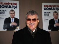 Sakarya'da Ekrem Yüce Büyükşehir Belediye Başkanı Seçildi