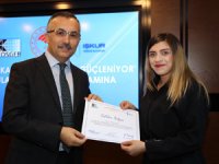 Girişimci Kadınlar Sertifikalarını Vali Kemal Çeber’in Elinden Aldı