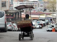 Geçimini Sağlamak İçin Tek İsteği Bir Engelli Aracı