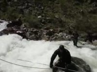 Suya Kapılarak Şehit Olan 2 Askerin Kimlikleri Belirlendi