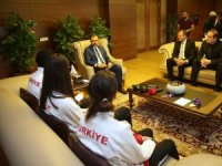 Bakan Kasapoğlu Milli Tekvandocuları Ağırladı