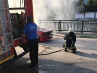 Seyir Halinde Giden Otomobil Alev Alev Yandı