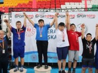 Küçük Minikler Serbest Güreş Şampiyonası Sona Erdi