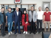 Vekil Ebe ve Hemşireler, Seslerini Duyurma Peşinde, Kadro İçin Yollarda