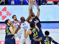 Tahincioğlu Basketbol Süper Ligi: Anadolu Efes: 86 - Fenerbahçe Beko: 76