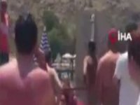 Bodrum’da Plajda Şortunu Çıkaran Teşhirciye Meydan Dayağı