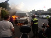 E-5’te Servis Minibüs Alev Alev Yandı