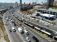 Saadetdere’de Metrobüs Yangını