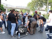 Şişli’de Motosikletli Kurye Minibüse Çarptı