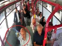 Otobüste Bulduğu 2 Bin Tl’yi Şoföre Teslim Etti