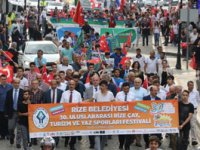Çay, Turizm ve Yaz Sporları Festivali Kortej Yürüyüşüyle Devam Etti