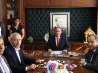 Kılıçdaroğlu, Ardanuç Belediyesini Ziyaret Etti