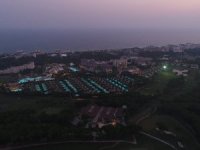 Antalya’da Jennifer Lopez Rüzgarı
