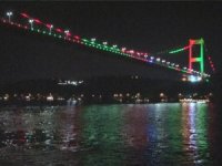 Fsm Köprüsü Afganistan Bayrağı Renklerine Büründü