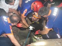 Mağarada Mahsur Kalan Tv Ekibi 6 Saatlik Çalışmayla Kurtarıldı