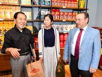 2000 Mağaza Sahibi Japon İş Adamı Shinozaki'den ÇAYKUR Mağazasına Övgü: Dünya’da Eşi Benzeri Yok