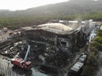 Tuzla’da Yanan Fabrikadaki Hasar Havadan Görüntülendi