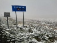 Ardahan’a Mevsimin İlk Karı Düştü