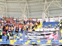 Aytemiz Alanyaspor Taraftarından Rıza Kayaalp’e Pankartlı Tebrik