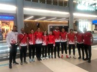 Büyük Kadınlar Boks Milli Takımı, Rusya’ya Gitti