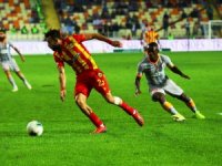 Süper Lig: Yeni Malatyaspor: 1 - Galatasaray: 1 (Maç Sonucu)