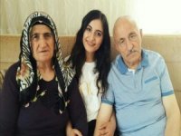 Defnedildiği Gün Evi Yandı