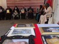 Hdp Önündeki Ailelerin Evlat Nöbeti 74’üncü Günde