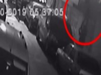 ‘Örümcek Adam’ Gibi Duvara Tırmanan Hırsızlar Kamerada