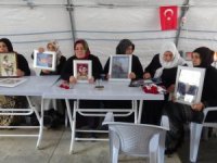 Hdp Önündeki Ailelerin Evlat Nöbeti 78’inci Günde