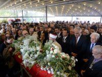 Usta Tiyatrocu Yıldız Kenter Son Yolculuğuna Uğurlandı