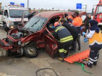Samsun'da otomobil ile hafif ticari araç çarpıştı 1 ölü, 7 yaralı