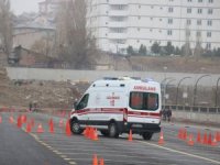 Ambulans Şoförleri Kıyasıya Yarıştı