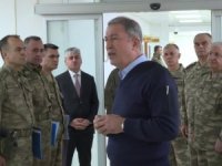 Bakan Akar Sınırın Sıfır Noktasında