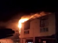 Tuzla’da Sünger Ve Koltuk Kılıfı İmalathanesi Alev Alev Yandı