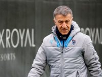 Ağaoğlu: "Hayallerimize Ne Kadar Yakın Olsak Da Futbol Konuşmak Mümkün Değil"