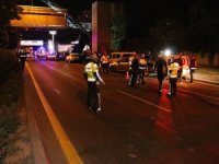 Başkent’te Alkollü Sürücü Polis Uygulama Noktasına Aracıyla Daldı: 5’i Polis 7 Yaralı