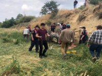 15 Yaşındaki Ağabeyin Kullandığı Traktör Devrildi, 4 Yaşındaki Kardeşi Öldü