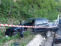 Giresun'da beton yükseltiye çarpan otomobilin sürücüsü hayatını kaybetti