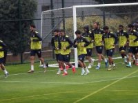 Fenerbahçe Hazırlıklarını Sürdürdü