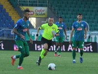 Çaykur Rizespor 2-0'dan Denizli'yi Yakaladı Cüneyt Çakır'ı Geçemedi