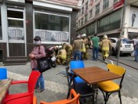 Şişli’de Çıkan Yangını Söndürme Esnasında Sosyal Mesafe Kuralı Unutuldu