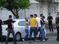 Diyarbakır’da Pazar Yeri Kavgasında Silahlar Konuştu: 12 Yaralı