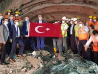 Salarha Tüneli'nde Işık Görüldü