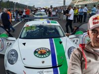 Rizeli Milli Otomobil Yarışçısı Ayhancan Güven, Porsche Super Kupa'nın İngiltere Ayağında Birinci Oldu