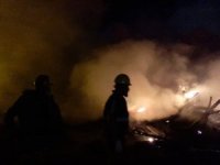 Keresteciler Sitesinde Yangın: 2 Atölye Ve 1 Traktör Yandı