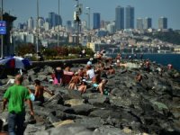 İstanbul’da Sıcaktan Bunalan Boğaz’a Akın Etti