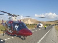 Yaralıları Kurtarmak İçin Zamanla Yarışan Helikopter Karayoluna İndi