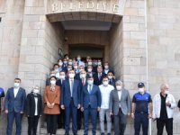 Okul Projesi İçin Destek İstedi