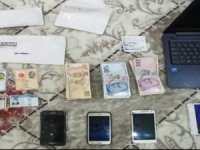 İzmir’de Fetö’nün Hücre Evlerine Baskın: 23 Gözaltı