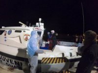 İzmir Açıklarında 37 Düzensiz Göçmen Kurtarıldı